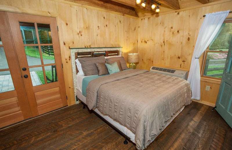 Rental bedroom at Blue Sky Cabin Rentals.