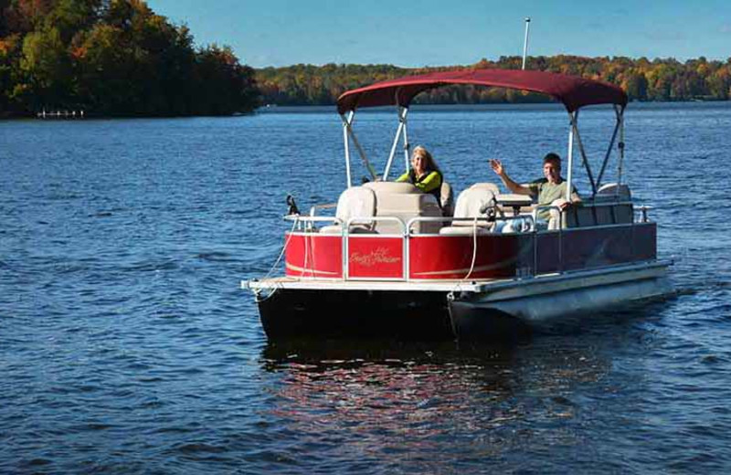 Pontoon rental on lake at North Country Vacation Rentals.