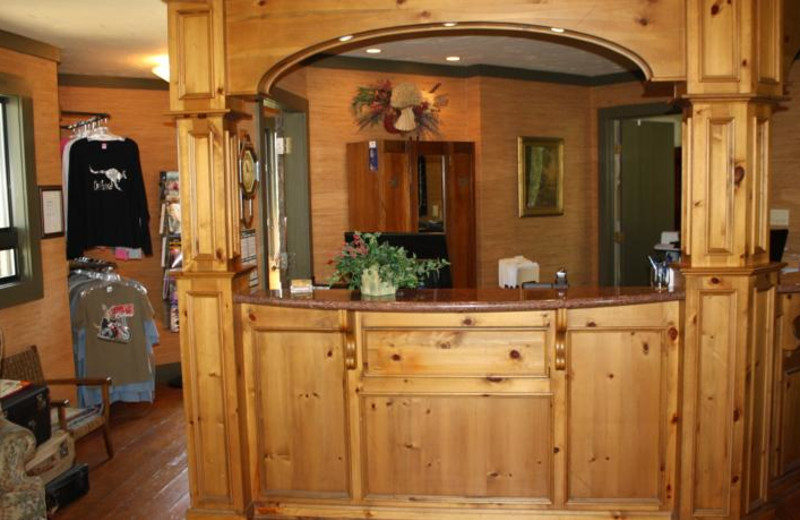 The lobby at Outback Roadhouse Inn.