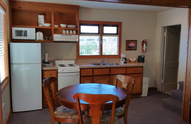 Guest kitchen at Sunset Oceanfront Lodging.