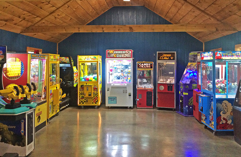 Video arcade at Yogi Bear's Jellystone Park Gardiner.