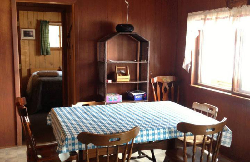 Cabin dining area at Hemlock Haven Resort.