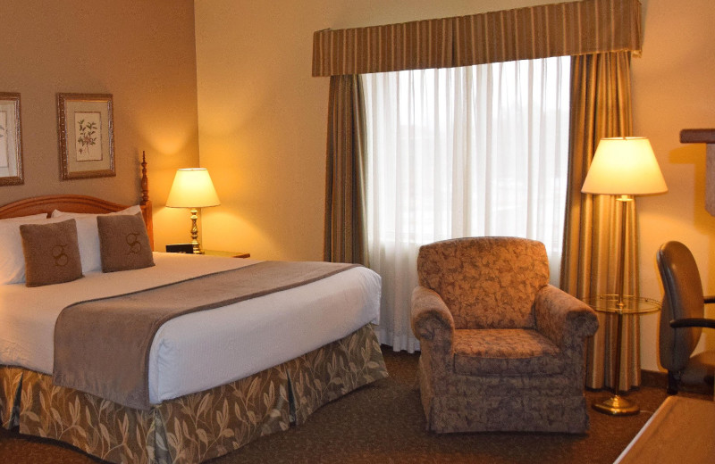 Guest room at Stone Gate Inn.