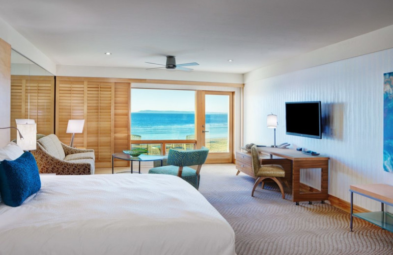 Guest room at Pier South Resort.