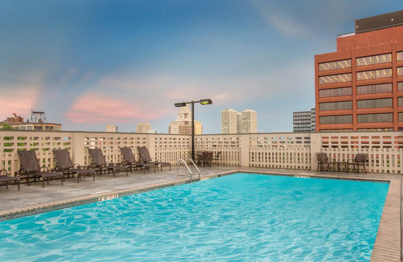 Outdoor pool at Wyndham Philadelphia Historic District.