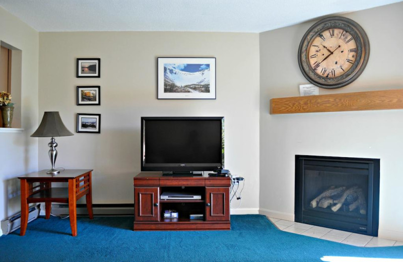 Guest living room at Nordic Village Resort.