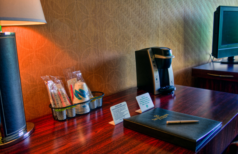 Guest amenities at Ascend Hotel Collection-The Woodlands Inn.
