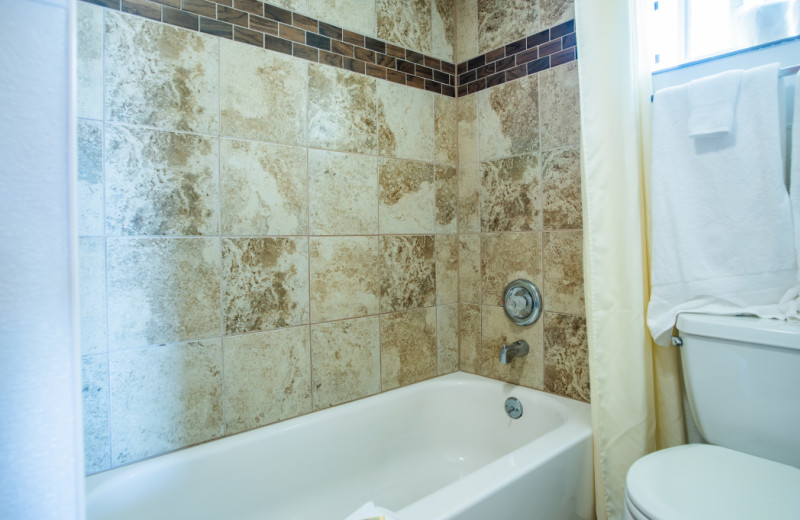 Cabin bathroom at Oceanside Ocean Front Cabins.