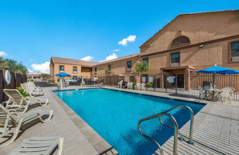 Outdoor pool at Mainstay Suites Casa Grande.