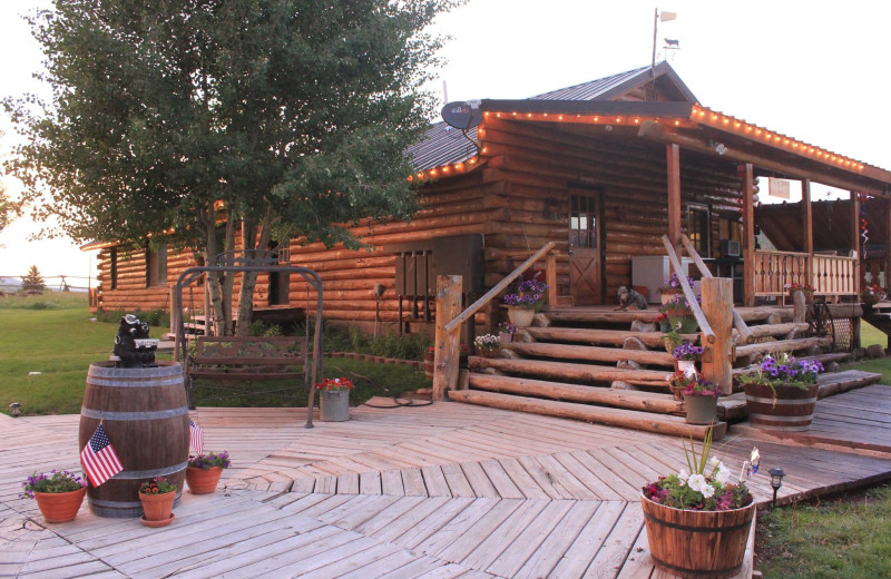 Exterior view of Kendall Valley Lodge.