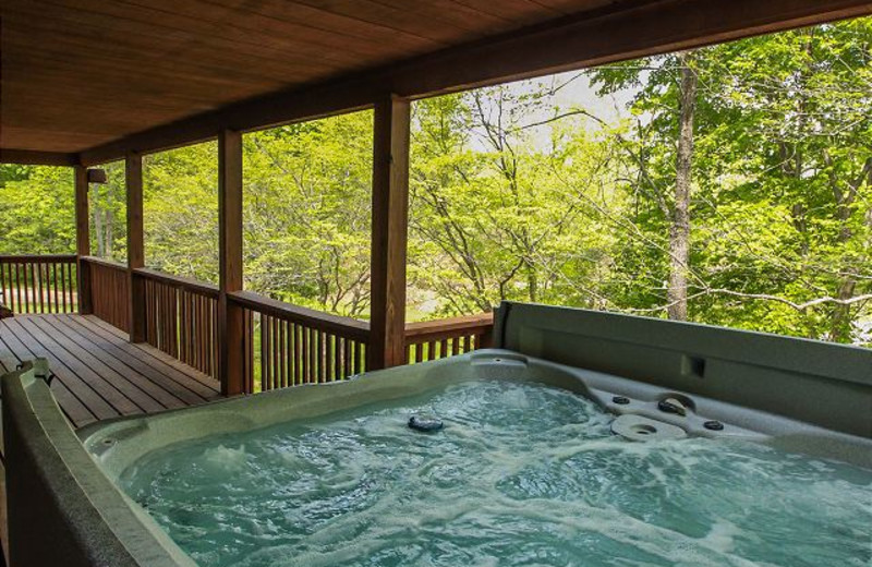 Hot tub at Dogwood.