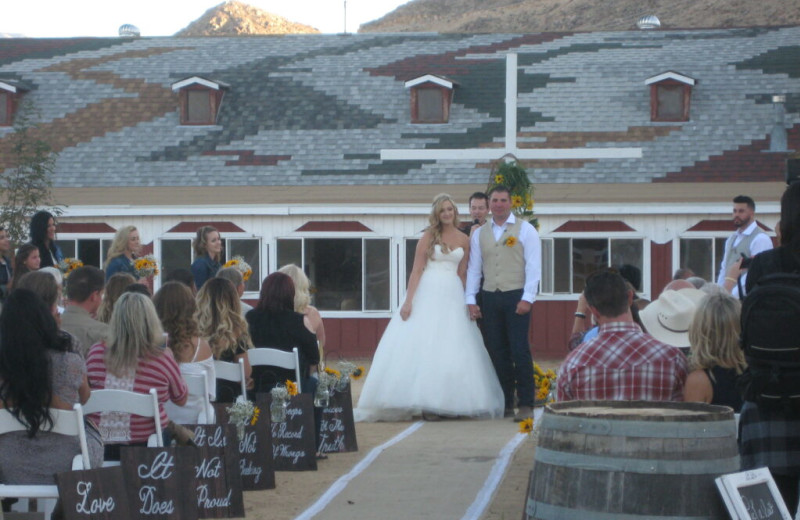 Weddings at Sundowner Ranch.