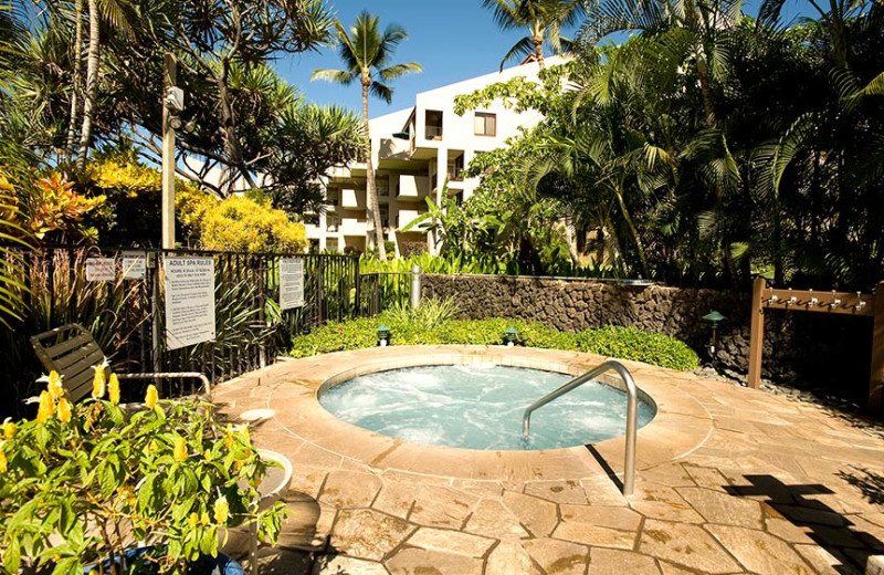 Hot tub at Kamole Sands.