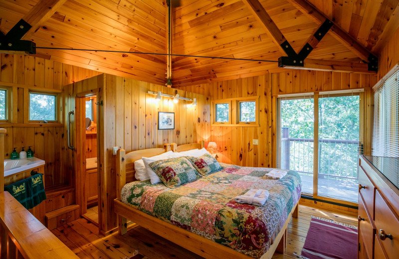 Cabin bedroom at Ludlow's Island Resort.
