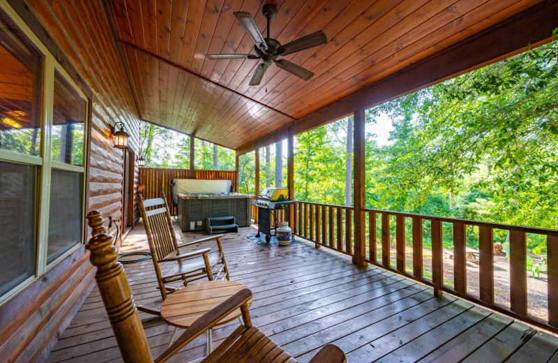 Cabin deck at Blue Beaver Luxury Cabins.
