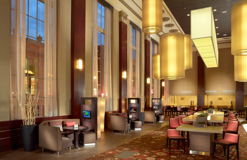 Lobby at Courtyard by Marriott Nashville Downtown.