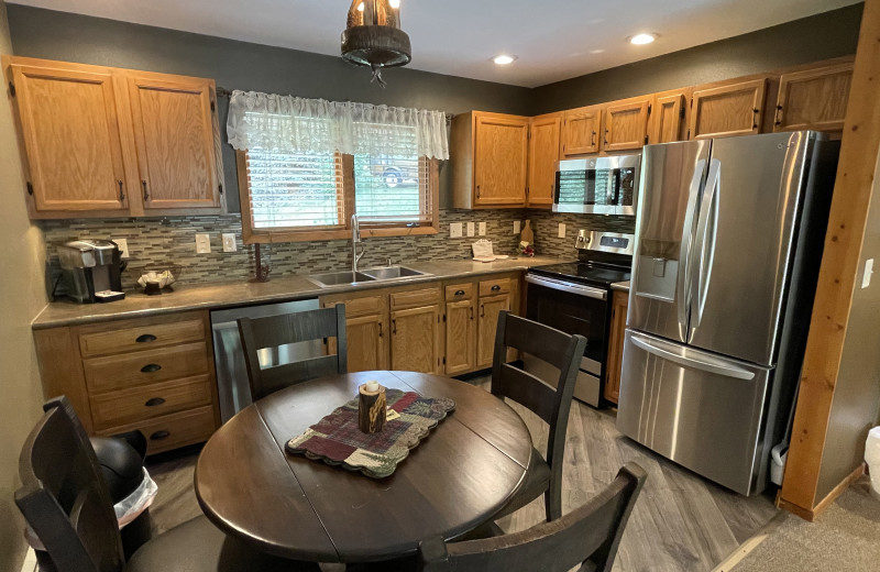 Guest kitchen at Aspen Winds.