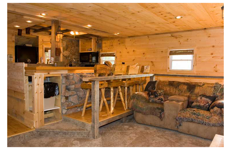 Rental interior at Cabins-4-Rent.