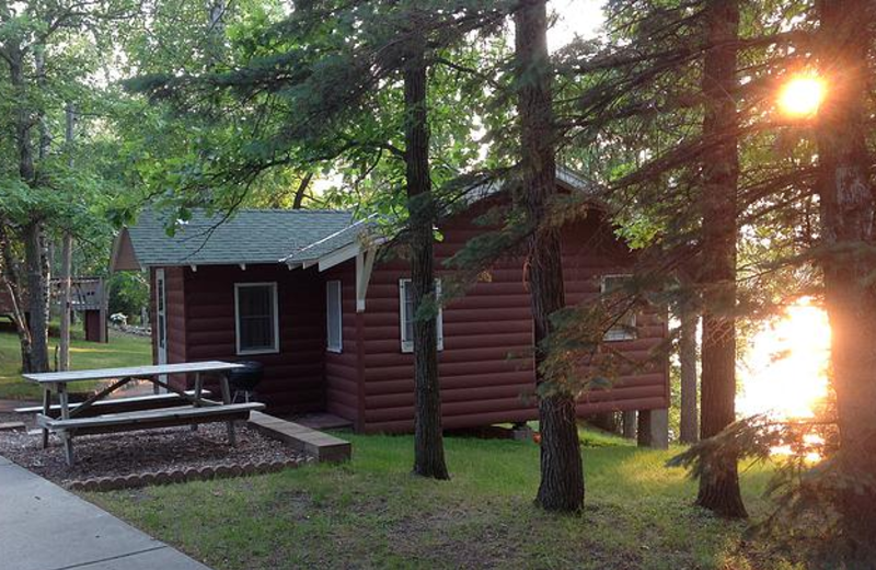 Family Cabins at Beauty Bay Lodge & Resort