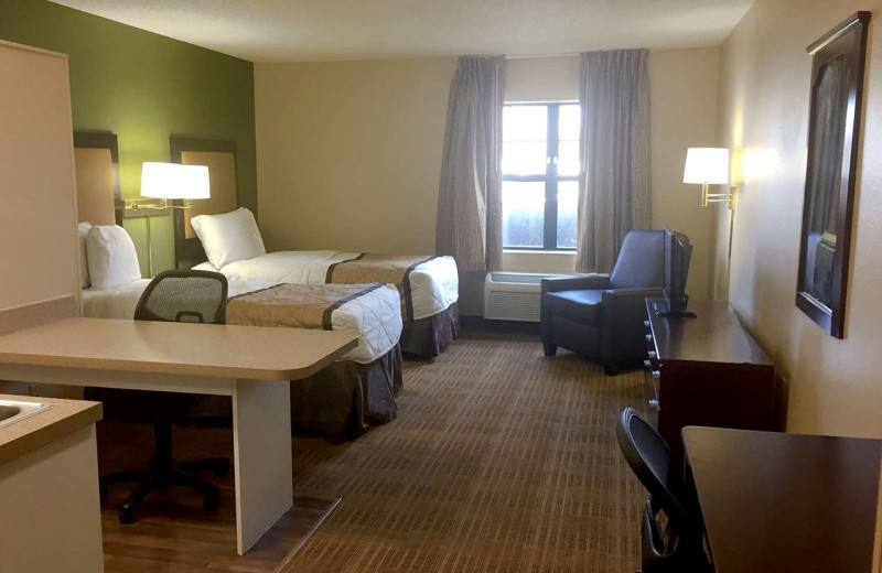 Guest room at Extended Stay America - Akron - Copley - East.