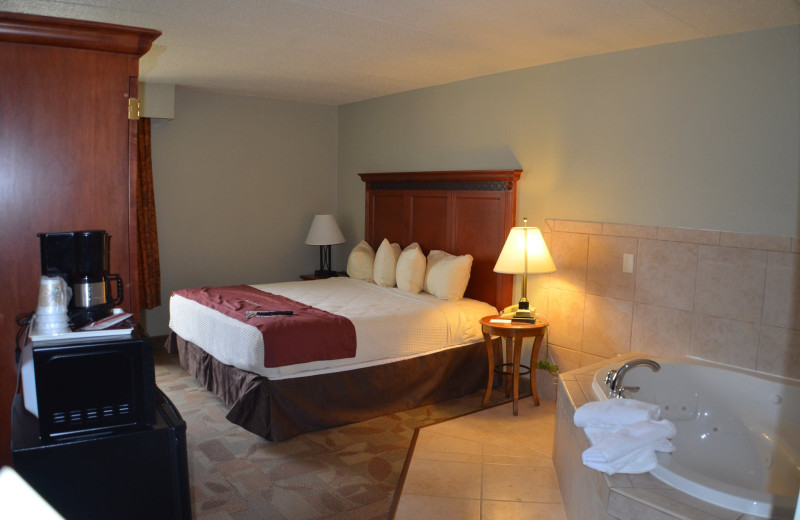 Jacuzzi guest room at Ambers Resort and Conference Center.