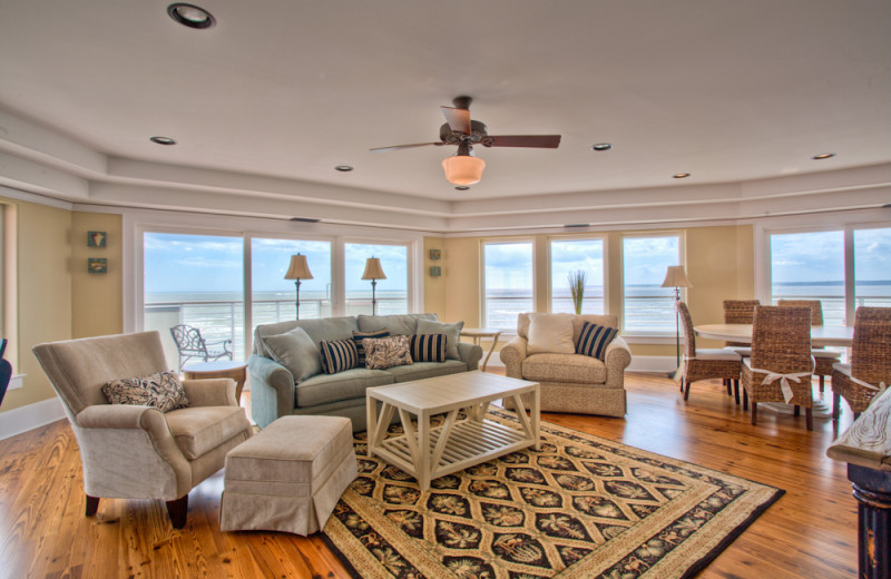 Vacation rental living room at Hodnett Cooper.