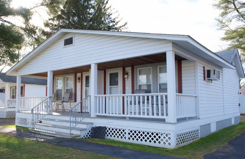 Cottage exterior at Myer Motel.