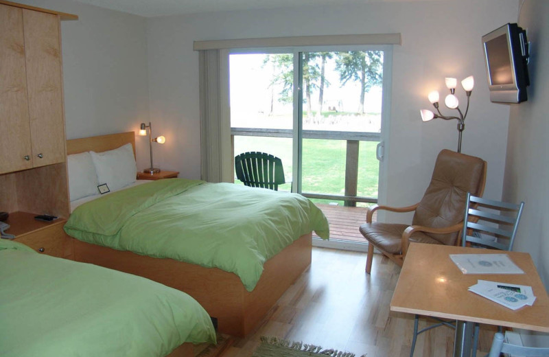 Guest Room at Fresh Start Health Retreat Centers