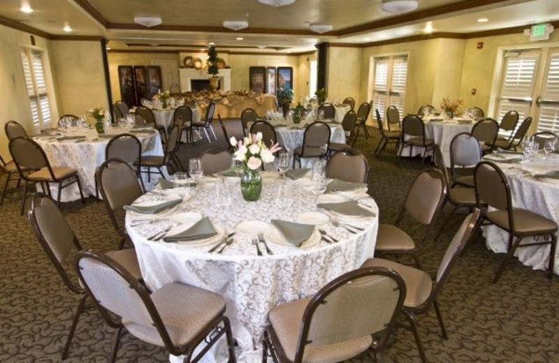 Conference room at Dry Creek Inn Hotel.