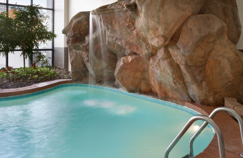 hotels in columbus ohio with indoor pool