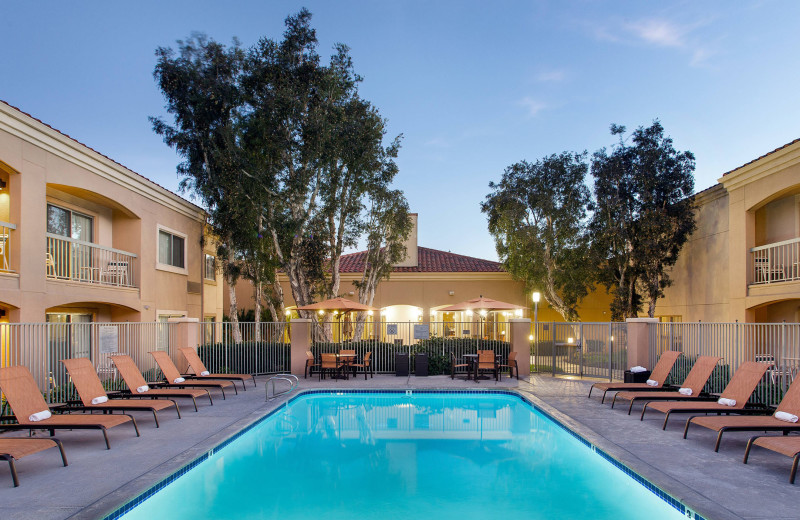 Outdoor pool at Sonesta Select Camarillo.