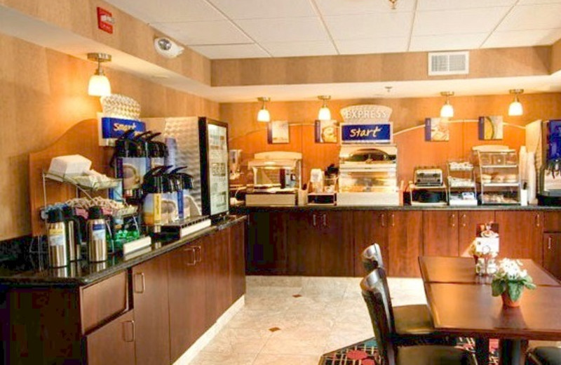 The breakfast bar at Holiday Inn Express Fairfax.