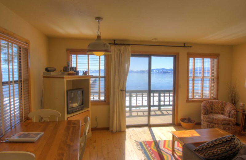 Vacation rental living room at Vacasa Rentals Lake Tahoe.