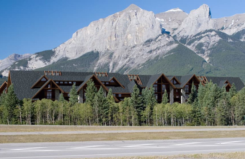 Exterior view of Paradise Resort Club.