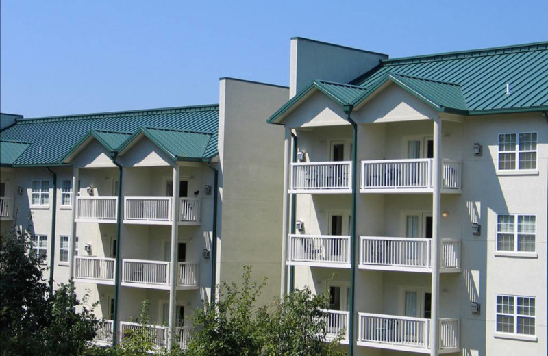 Exterior view of Golfview Vacation Rentals.