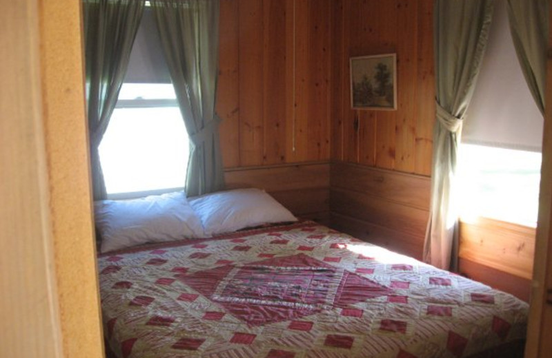 Cabin bedroom at Wil-O-Wood Resort.