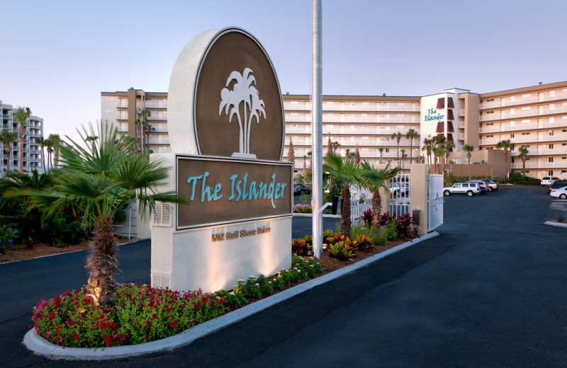 Exterior view of The Islander in Destin.