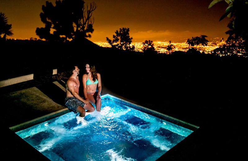 Hot tub at Pura Vida Spa & Retreat.