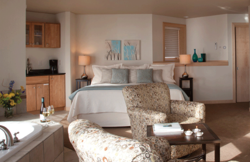 Master suite at Surfside on Lake Superior.