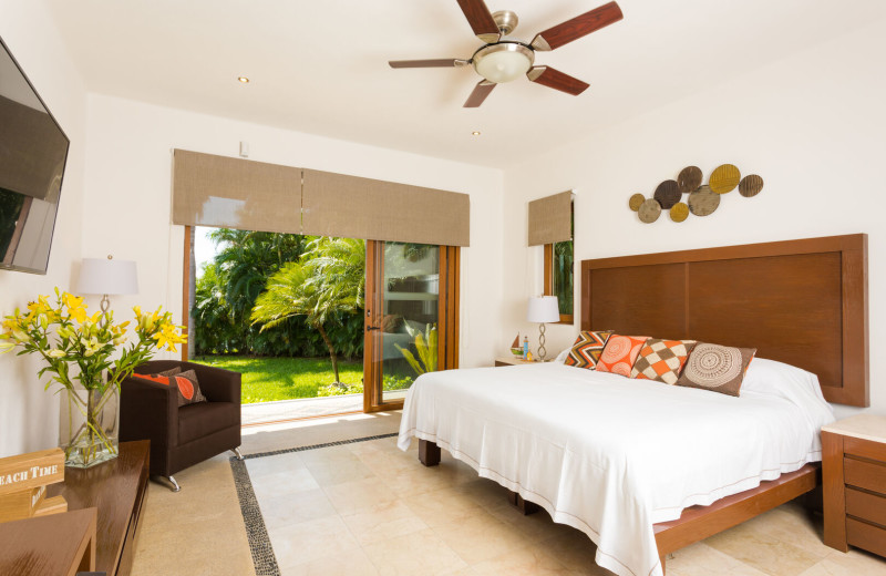 Bedroom at La Isla - Casa del Mar.