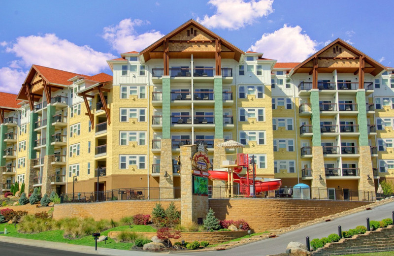 Exterior view of The Cherokee Lodge.