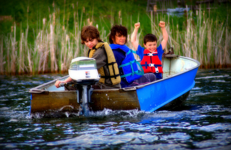 Boat rides at Shady Hollow Resort.