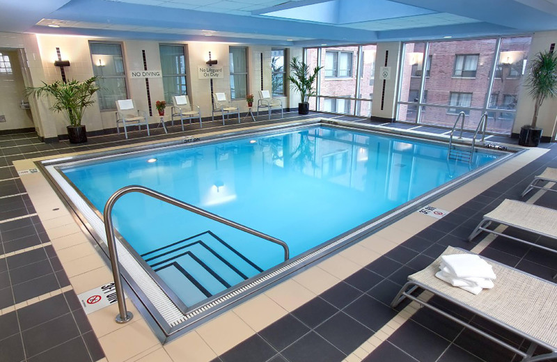 Indoor pool at Courtyard Chicago Downtown Magnificent Mile.