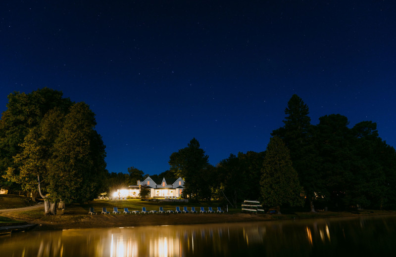 Night view at Port Cunnington Lodge & Resort.