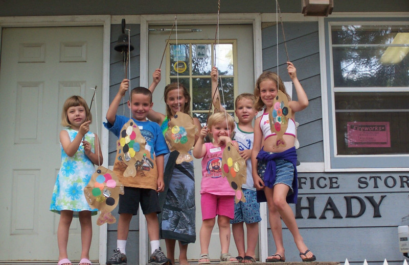 Crafts at Shady Hollow Resort and Campground.