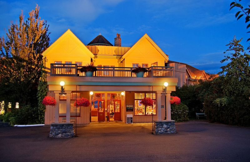 Exterior view of Painter's Lodge.