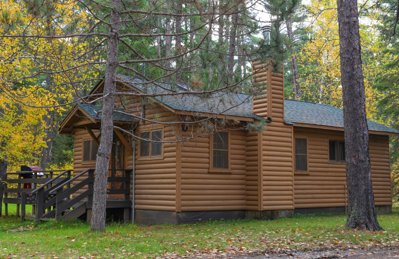 Cabin exterior at Timber Bay Lodge & Houseboats.