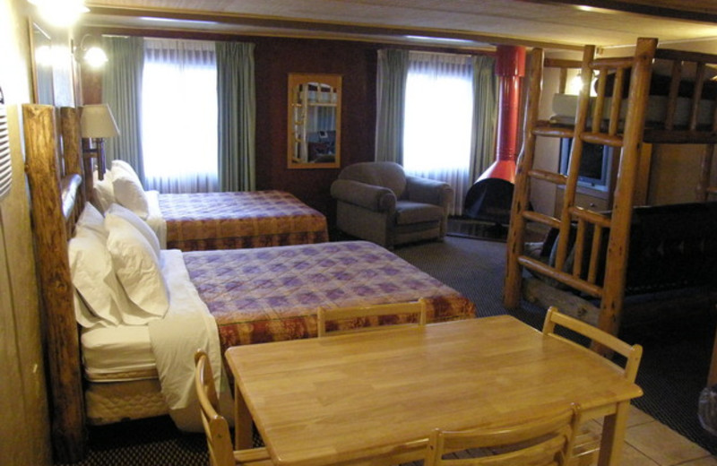 Guest Suite at Sitzmark Chalet Inn