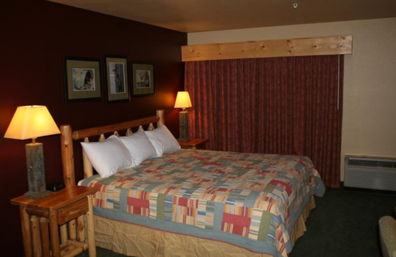 Guest room at Three Bears Lodge.