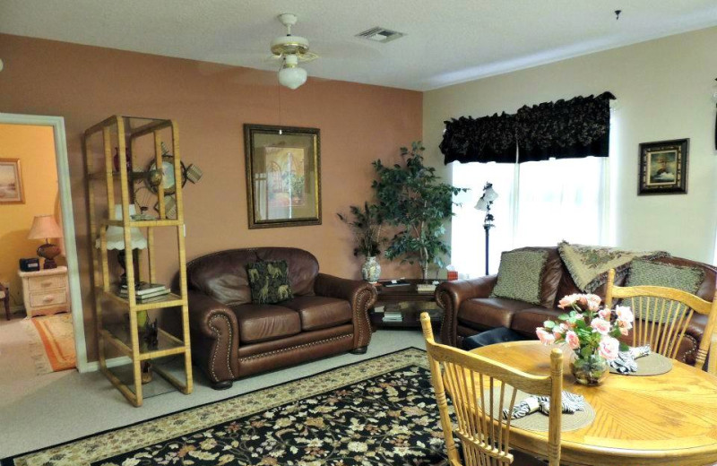 Carriage House suite interior at Magnolia Inn Bed & Breakfast.